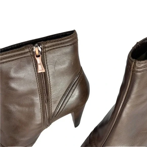 Max studio dark brown Kaiser ankle boot size 8M - Picture 12 of 12